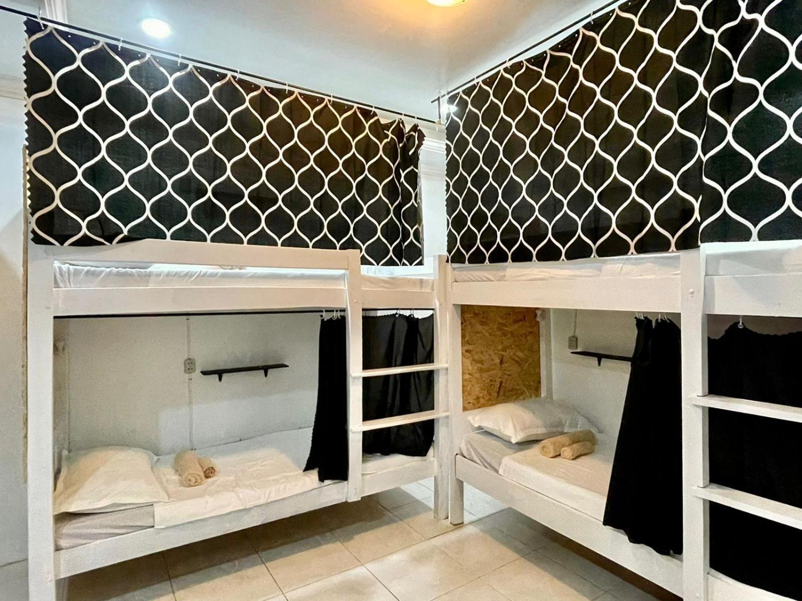 Trail Inn Puerto Princesa Екстериор снимка