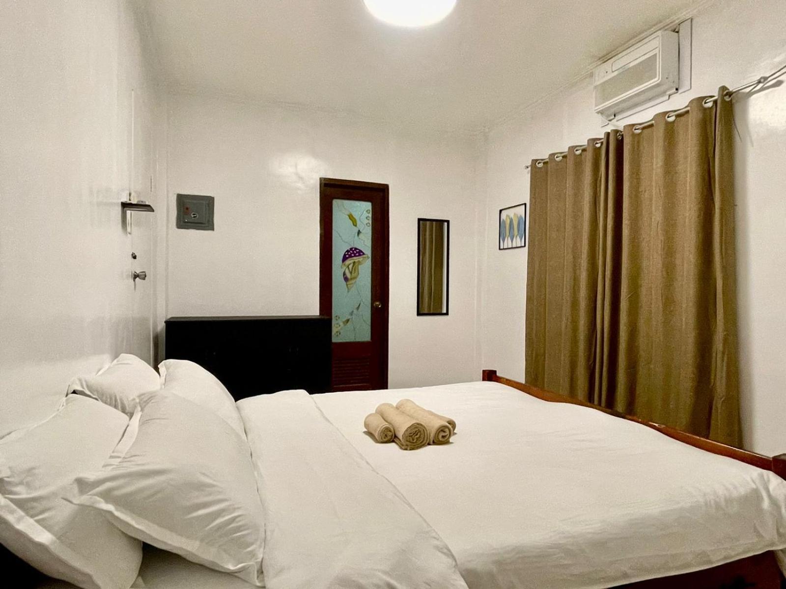 Trail Inn Puerto Princesa Екстериор снимка